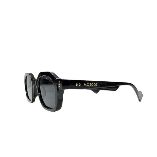 SOLAIRES: MOSCOT M1047