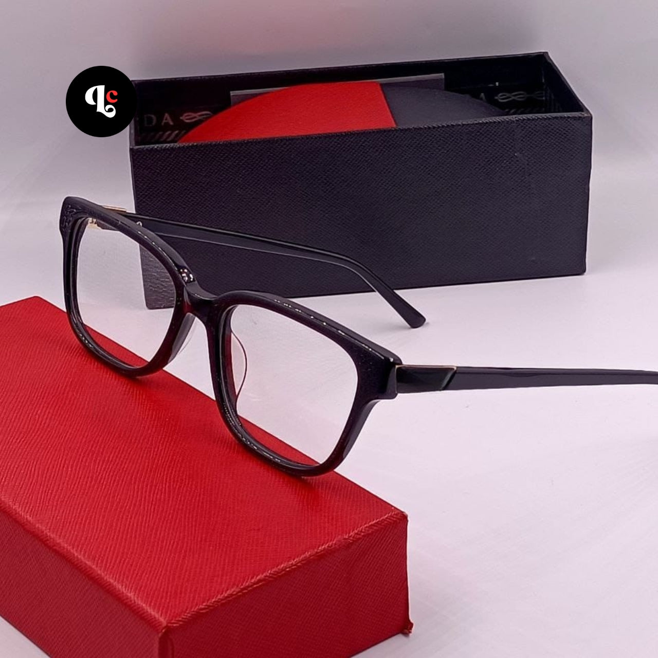 OPTIQUE: PRADA PR02N